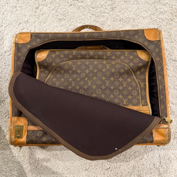 Louis Vuitton 2  Piece set of Luggage - Picture 3 of 16